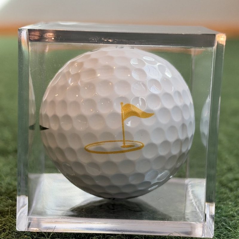 Vice golf ball: Zara Flag